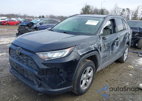 2020 Toyota Rav4 Xle z USA, uszkodzony, nr VIN JTMP1RFV8LD060642